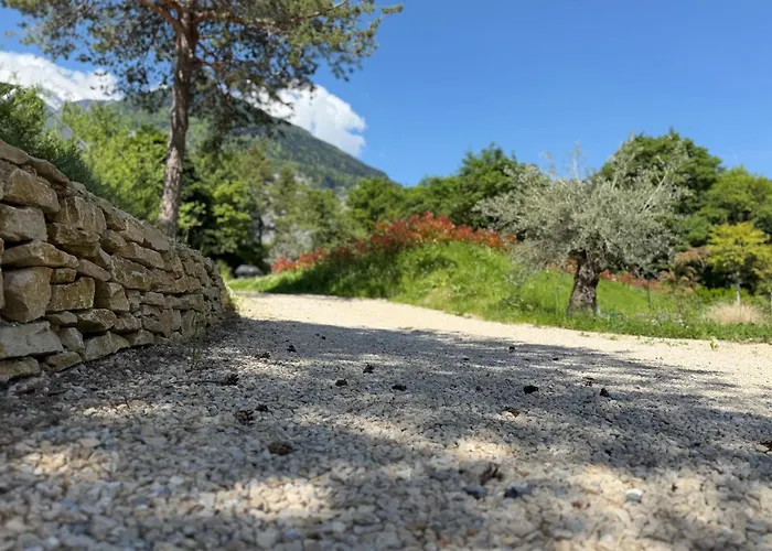 Rotisserie בית הארחה 4*