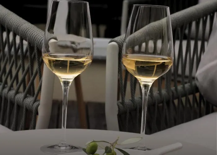 Rotisserie בית הארחה